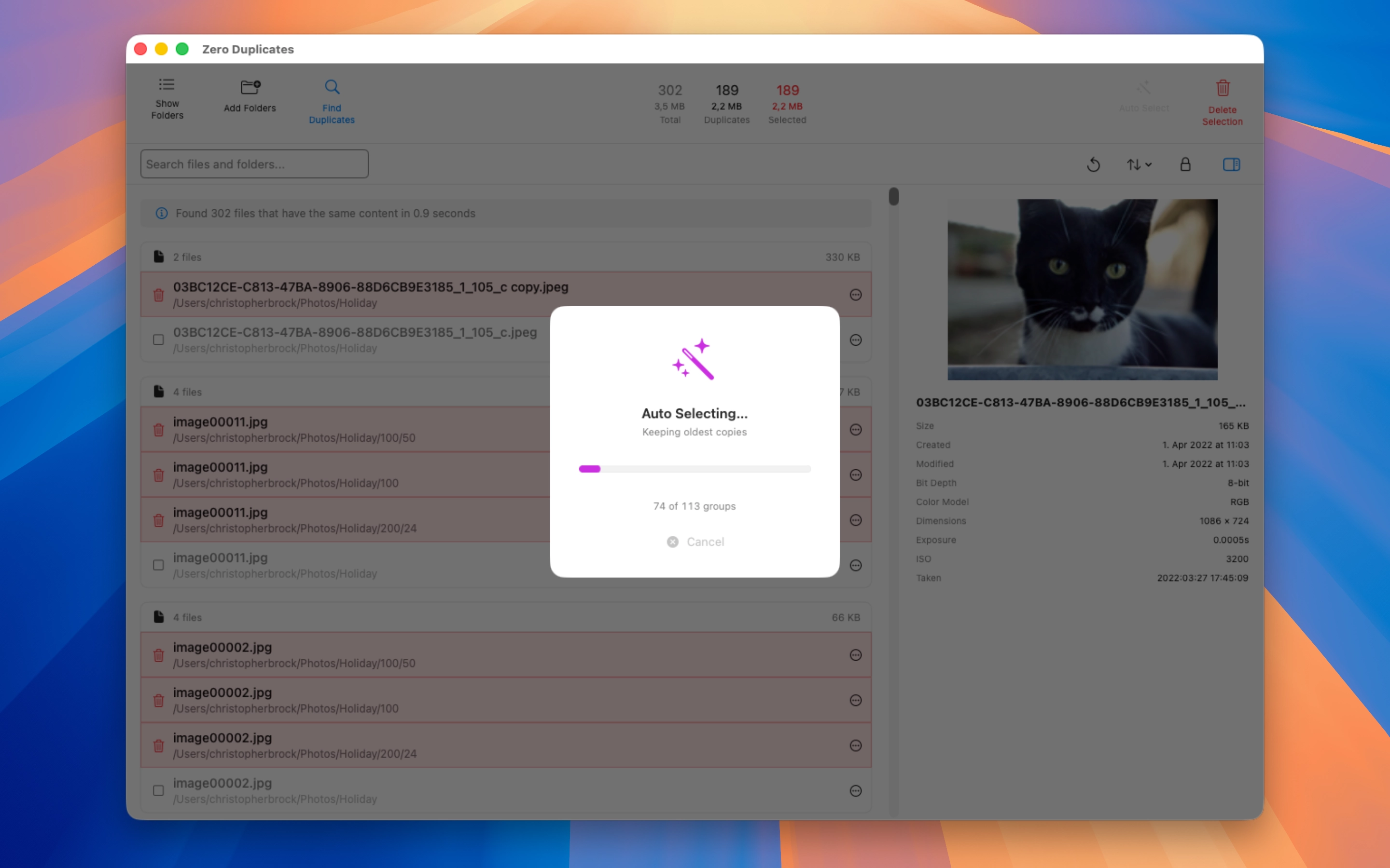 Zero Duplicates showing progress indicator while Auto Select processes duplicate file groups on Mac